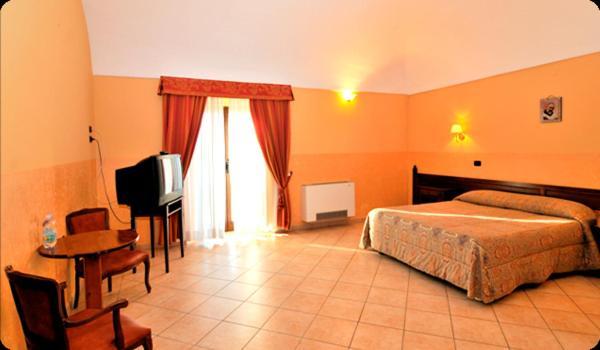 Tenuta Santa Lucia Hotel San Giovanni Rotondo Exterior foto
